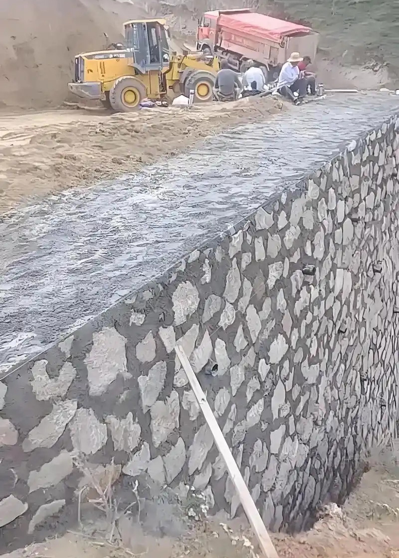 苏州沧浪区边坡加固